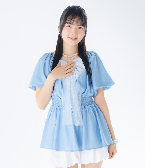 村越彩菜